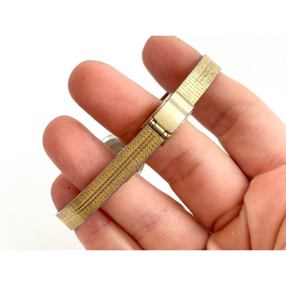 Joseph Bernard Gold Toned Rhinestone Vintage Ladies Wristwatch - 20mm - WORKS! - Picture 4 of 10